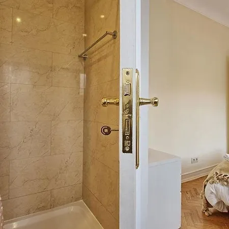 Studio Fuer 9 Personen Und 1 Kind In Lissabon, Regio De Costa De * Lisbon