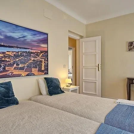 Studio Fuer 9 Personen Und 1 Kind In Lissabon, Regio De Costa De Apartment